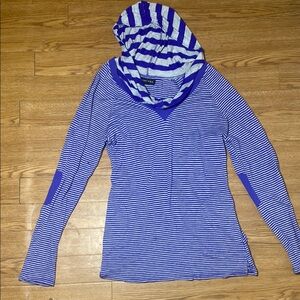 Athleta long sleeve lightweight hoodie